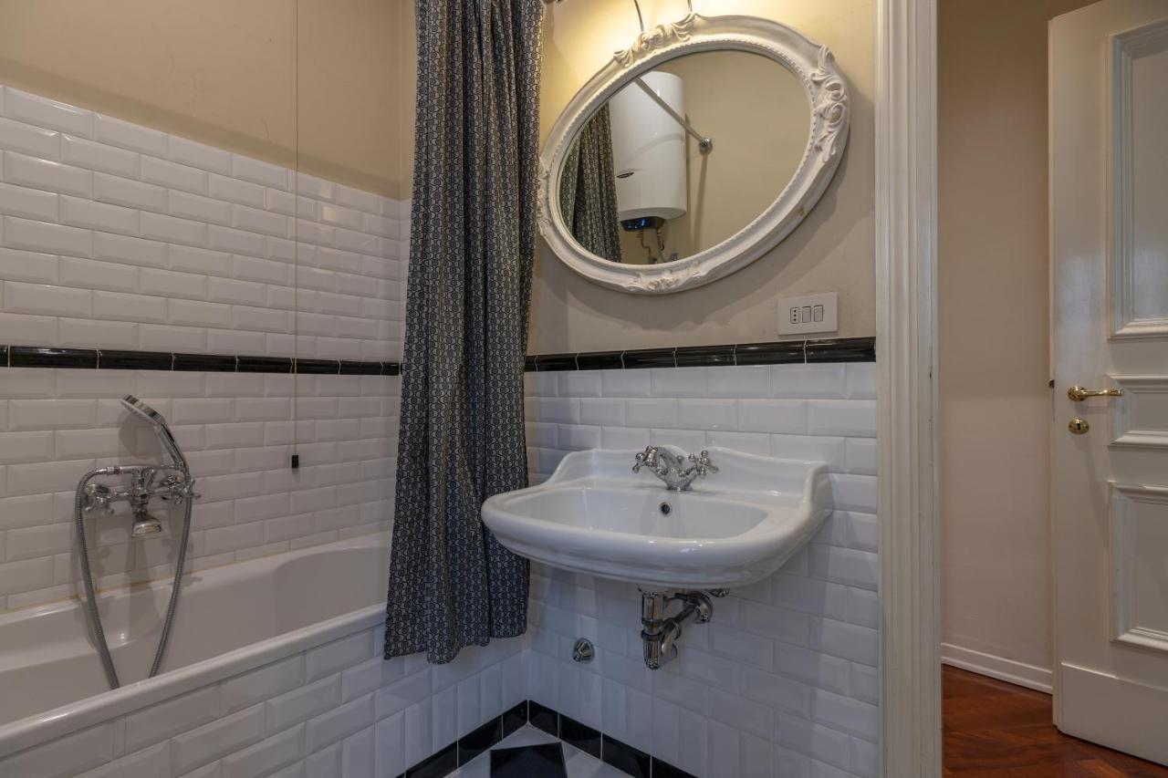 Seta Spacious Apartment Next To The Duomo Firenze Bagian luar foto